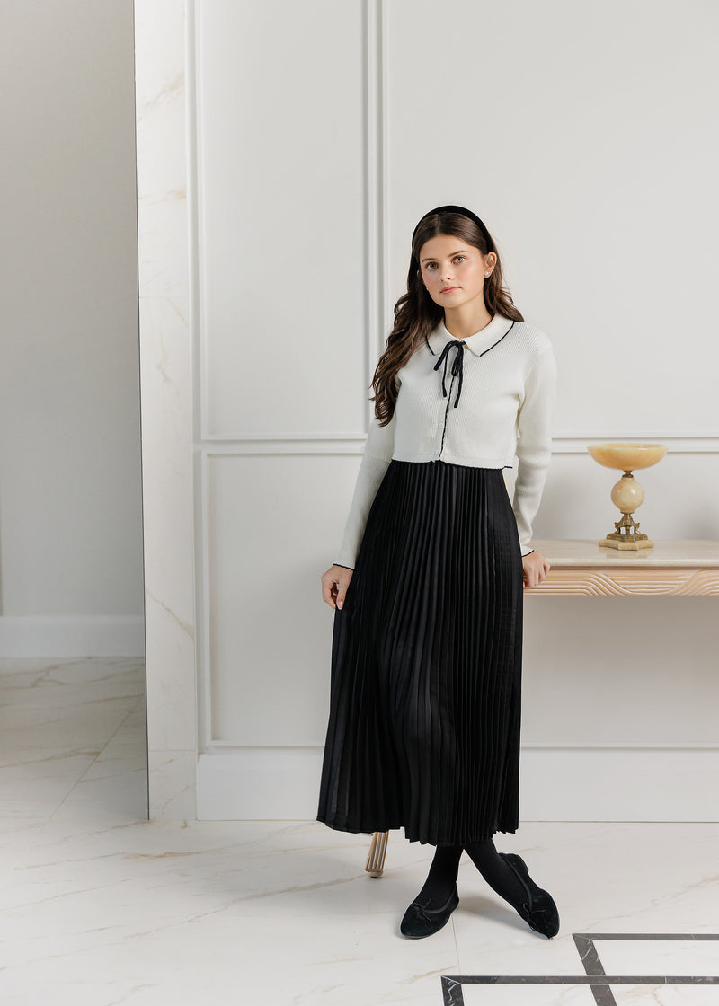 BLACK PLEATED JUMPER (DAINTTI)