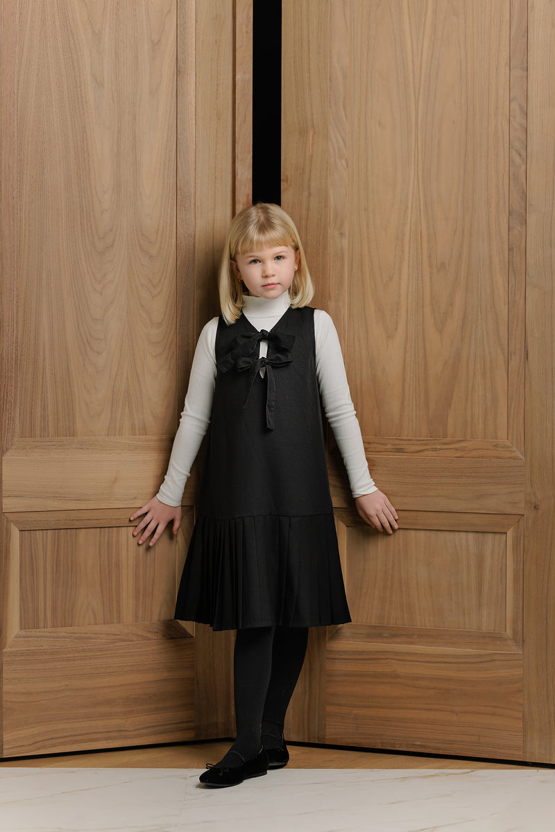 BLACK BOW JUMPER